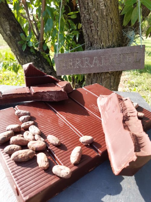 20210812_095551 Bloc de chocolat noir Indonésie Java 70% 1kg – Image 1